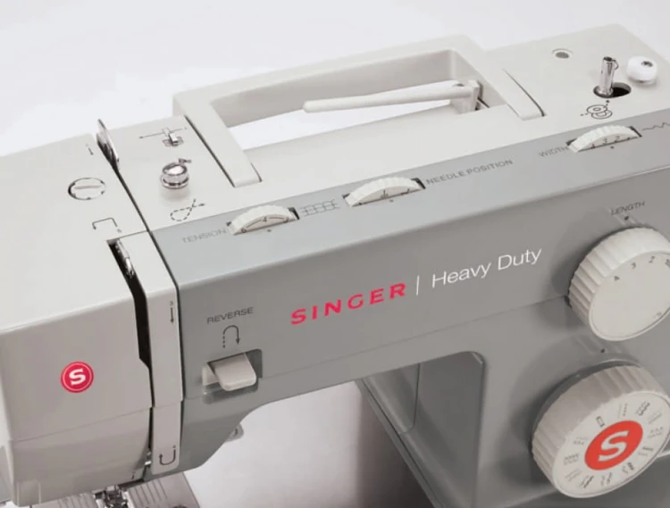 Maszyna do szycia SINGER 4411 Heavy Duty