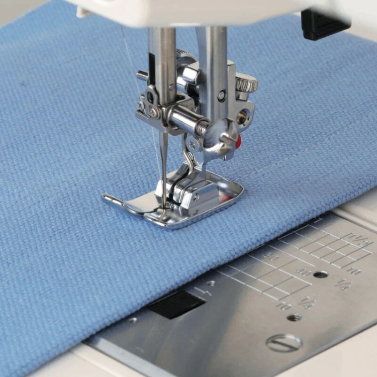 janome-200125008-stopka-do-sciegu-prostego-wahadlo.jpg