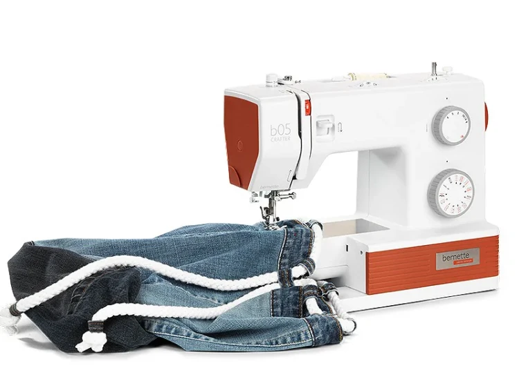 maszyna-do-szycia-bernette-05-crafter-heavy-duty (3).webp