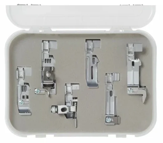 bernette-44-funlock-oswietlenie-led-maszyna-do-szycia.png