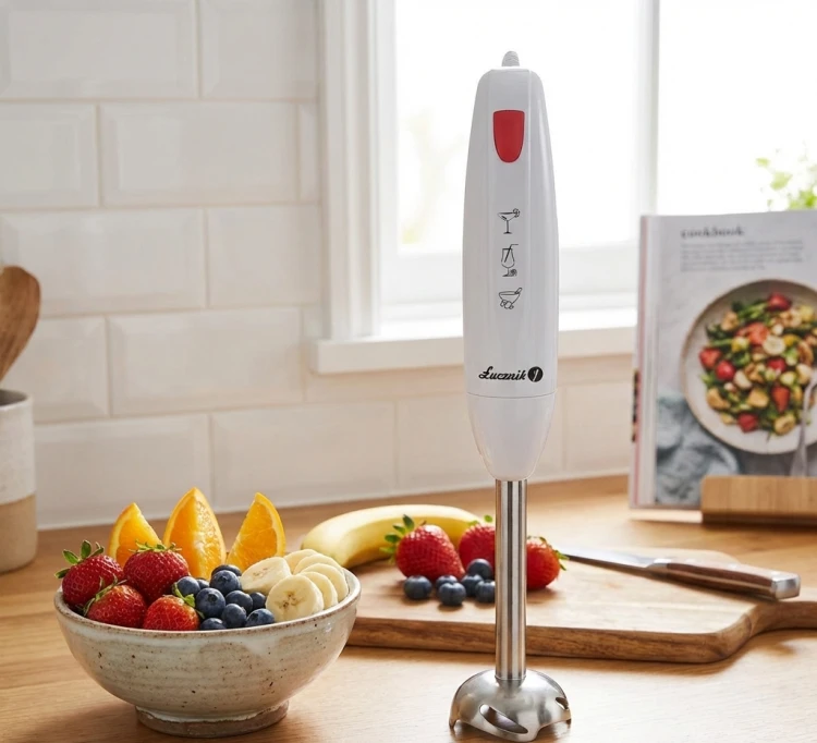 BLENDER JAKIS CZERWONY.png