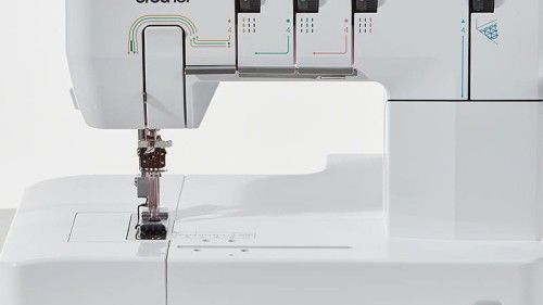coverstitch-brother-cv3440-maszyna-do-szycia-coverlock-profesjonalna-4-sciegi-scieg-drabinkowy-odziez-elastyczna.jpg