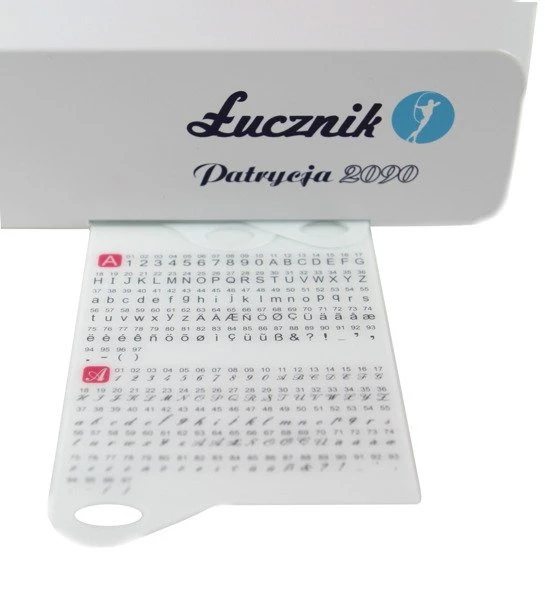 maszyna-do-szycia-lucznik-patrycja-2090-akcesoria.jpg