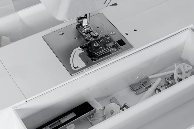 maszyna-do-szycia-do-patchworku-i-quiltingu.jpg