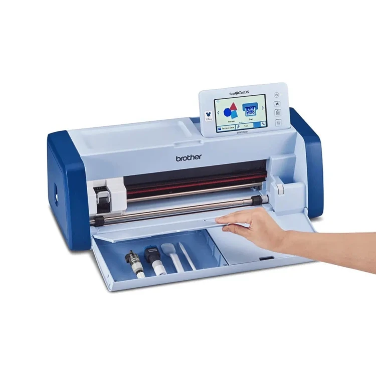 ploter-tnacy-brother-sdx2250d-scanncut.webp