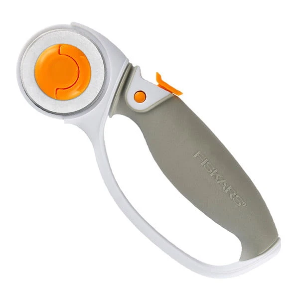 Nóż krążkowy Fiskars o średnicy 45 mm z tytanowym ostrzem
