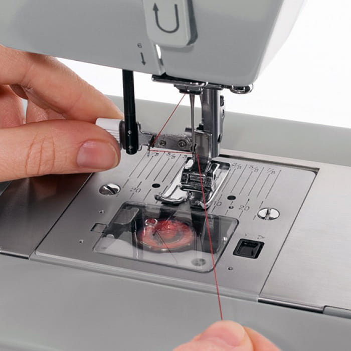 Maszyna do szycia SINGER 4432 Wzmacniana