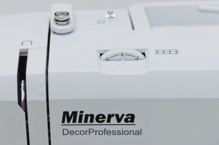 maszyna-do-szycia-minerva-z-400-programami-sciegowymi.jpg